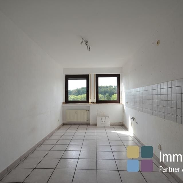 IPA - Große Dachgeschoßwohnung ohne Balkon auf der Suche nach einem soliden Mieter - Photo 1