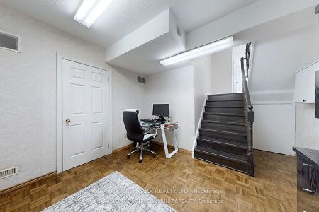 For Lease - 56 Carnival Court, Toronto, Ontario - Photo 5