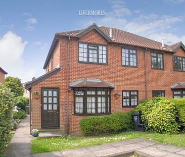 1 bedroom Terraced House to let - Photo 2