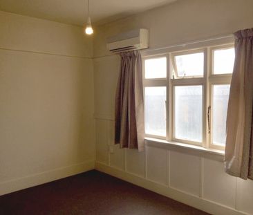 Sunny Two-Bedroom Flat in Convenient Hornby Location - Photo 1