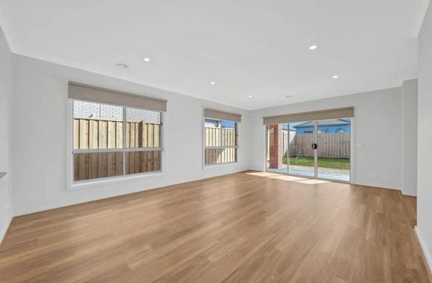 Great Family Home! - Photo 1