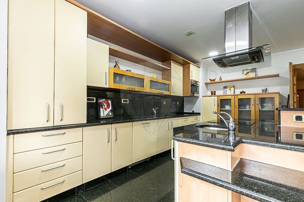 Apartamento T5 em Lisboa - Foto 1