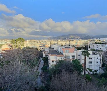 A louer Studio meublé à Marseille 13008 - Secteur PERIER - Photo 5