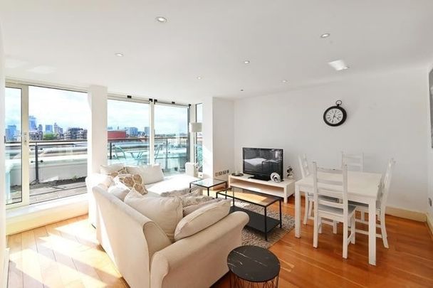 2 Bed Maisonette, Berglen Court, E14 - Photo 1