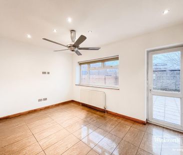 5 bedroom semi-detached house to rent - Photo 2