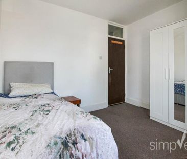 House share to rent - Photo 3