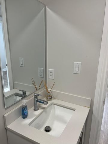 For Lease - 112 Fairholme Avenue Unit# 2, Toronto, Ontario - Photo 5