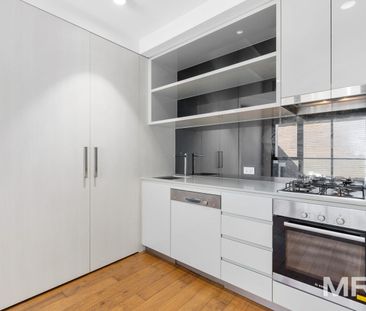 Modern and bright - Photo 2