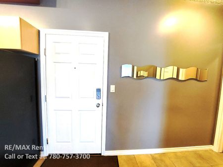 #101 10118 95 Street Northwest - Photo 3