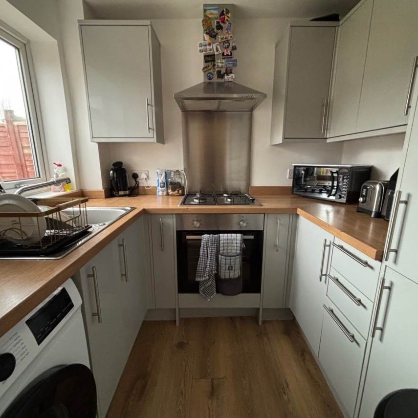 Worle, Weston-super-Mare, North Somerset - Photo 1