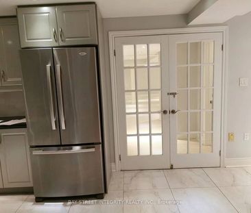 For Lease - 2 Lonsdale Court, Markham, Ontario - Photo 3