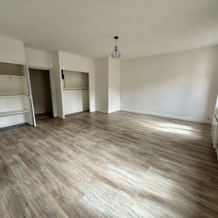 Location Appartement 3 pièces 84m² - Photo 1