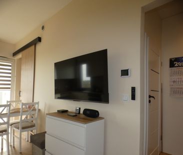 Nowoczesne studio z garazem - Zdjęcie 1