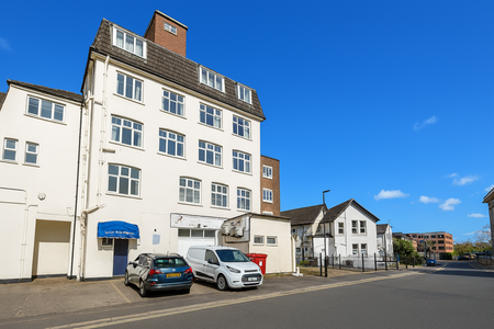 Studio to rent - Photo 5