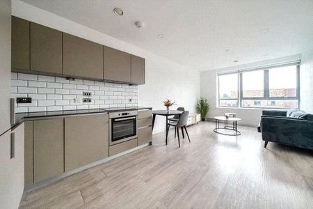 2 bedroom flat to rent - Photo 2