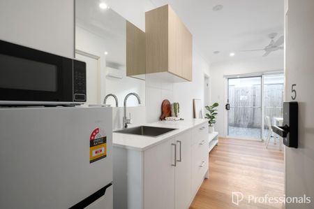 Brand New Studio Apartment - Utilities Included. - Photo 5