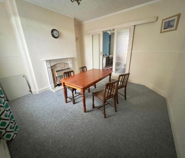 2 bedroom private hall to rent - Photo 3