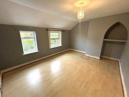 3 bedroom end of terrace house to rent - Photo 3