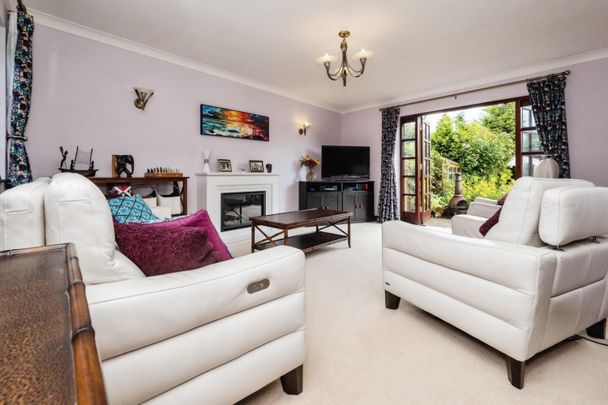 4 bedroom House To Let - Photo 1