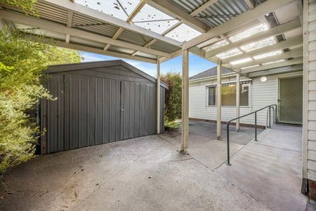 Neat as a Pin in Prime Alfredton Location - Photo 2