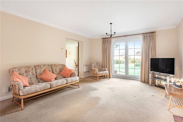 Abercorn Way, Woking, Surrey, GU21 3NT - Photo 1