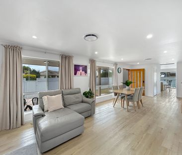 37 Ramsay Crescent, Golden Beach QLD 4551 - House For Rent | Domain - Photo 1