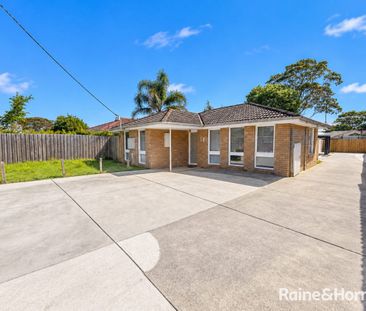 Charming 3-Bedroom Home in a Convenient Cranbourne Location - Photo 4