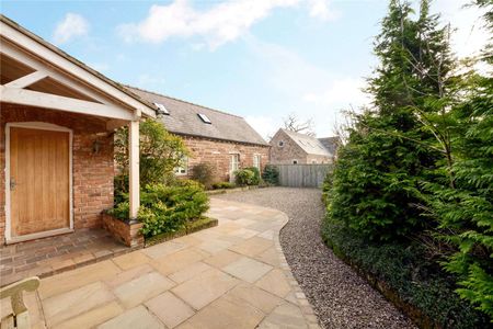 Modern, open-plan three bed / three bath barn conversion between Tarporley and Chester, with excellent standard of finish, double height living area and front and rear gardens - Photo 5