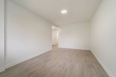 24 Boul. St-Elzear O., #3 - Photo 4