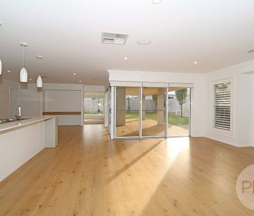 12 Yenda Avenue, Gobbagombalin NSW 2650 - Photo 2