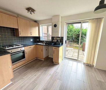 2 bedroom semi-detached house to rent - Photo 6