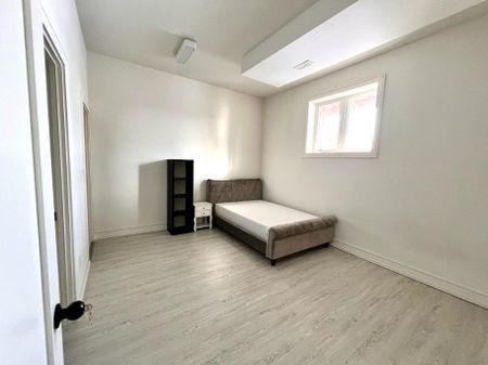 For Lease - 155B Drewry Avenue, Toronto, Ontario - Photo 5