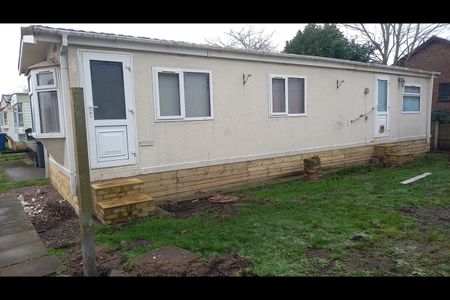 2 Bed Mobile Home, Caravan Site, NG2 - Photo 5