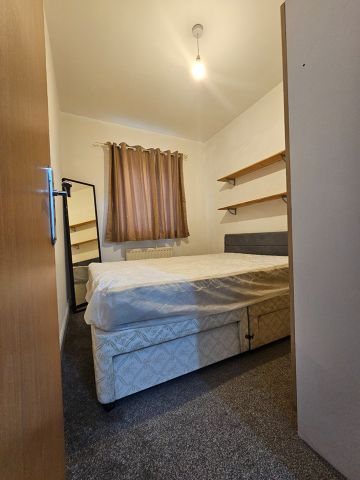 Room in a Shared House, Bankwell Street, M15 - Photo 5