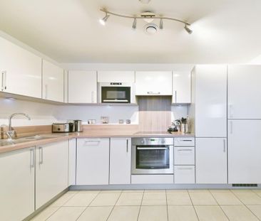 2 bedroom flat to rent - Photo 5