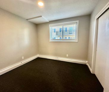 8705 152 Street - Photo 1