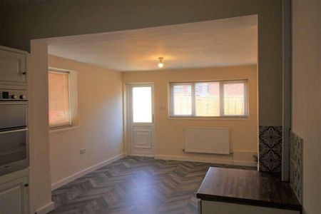 Wood Street, Kidderminster, DY11 - Photo 5