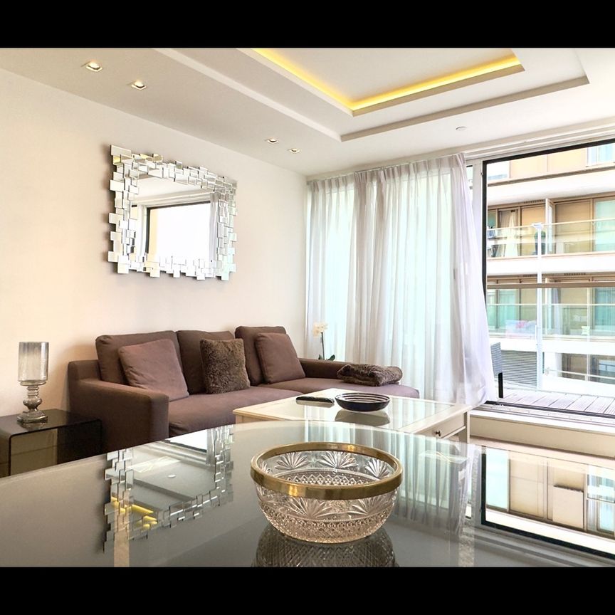 2 Bed Flat, Kensington High Street, W14 - Photo 1