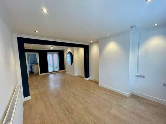 King Georges Avenue, Leiston, IP16 - Photo 1