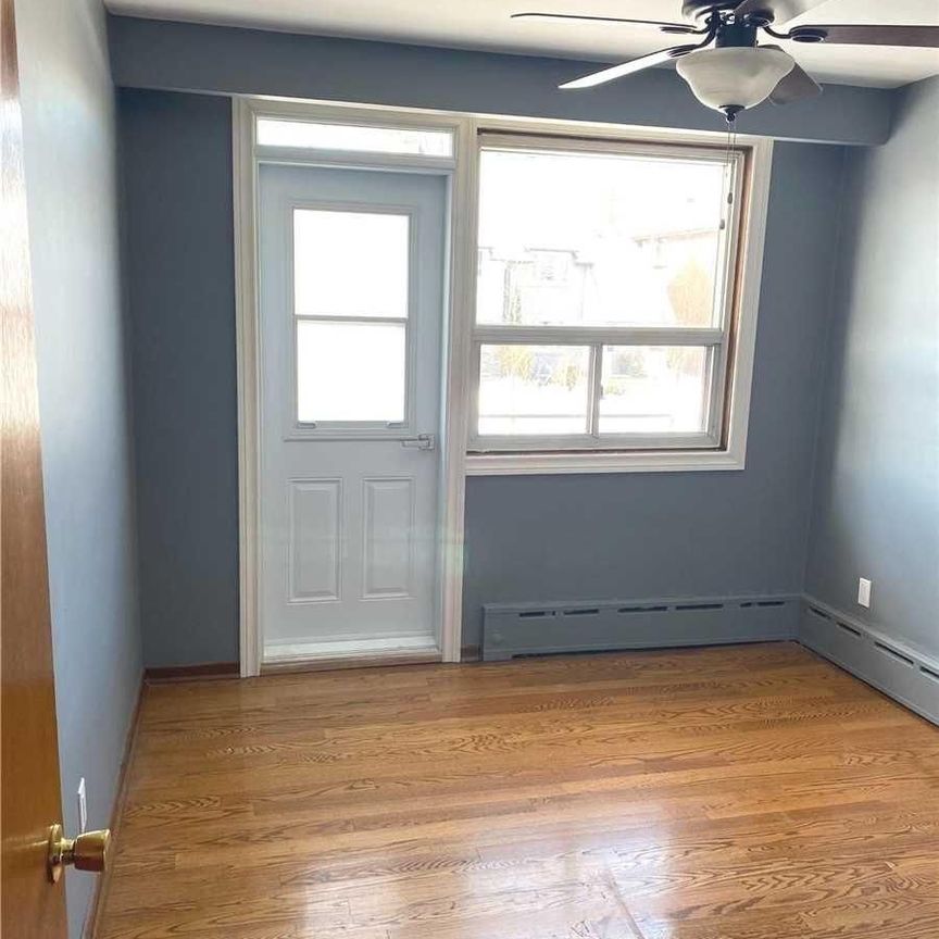 For Lease - 115 Eight Street Unit# 2, Toronto, Ontario - Photo 1