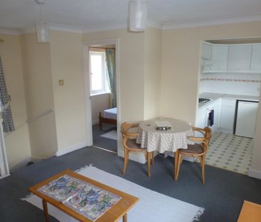 Whitley Close, Lincoln, Skellingthorpe - Photo 6