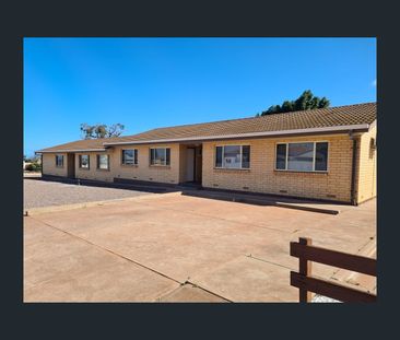 5/2 Kleeman Street, Whyalla, SA 5600 - Photo 3