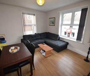 2 bedroom house share to rent - Photo 1