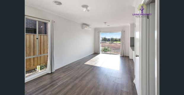 Perfectly located in Tarneit - Photo 1