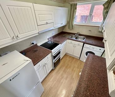 2 bedroom maisonette to rent - Photo 1