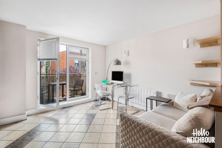 59, Peckham Grove - Photo 3