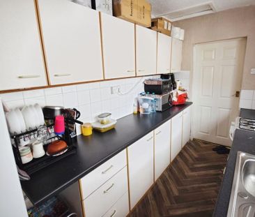 2 bedroom terraced house to rent - Photo 5