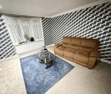 3 bedroom terraced house to rent - Photo 6