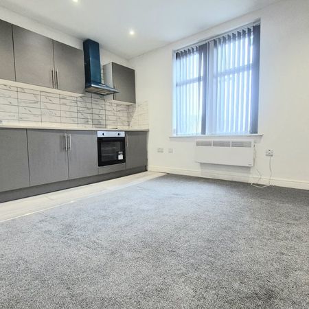 Denholme Gate Road, Hipperholme, HALIFAX - Photo 3