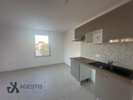 APPARTEMENT T2 45M - Photo 5